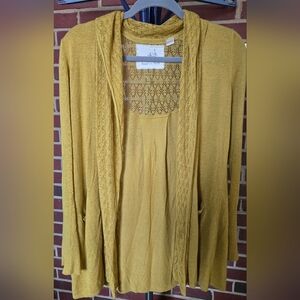 Angel of the‎ North Mustard Lace Top